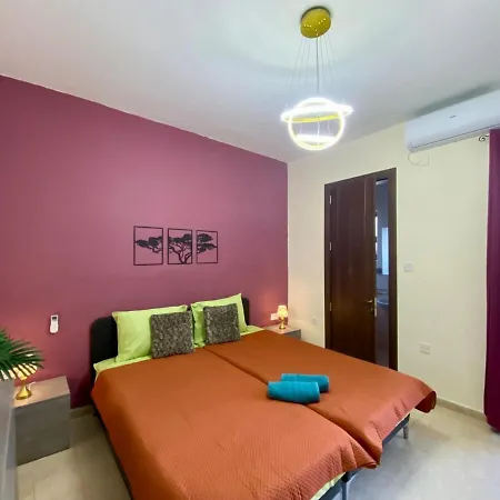 Apartament Red Rose Modern In The Heart Of San Pawl