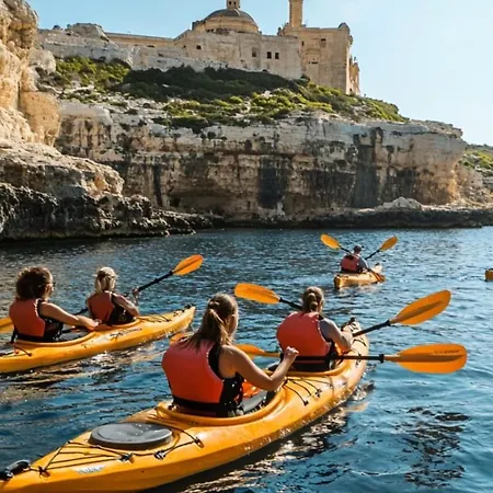 Stylish Brand New 3br - 10 Min Walk From Buggibba Square * 세인트폴스베이