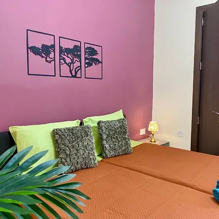 Red Rose Modern In The Heart Of San Pawl Apartment