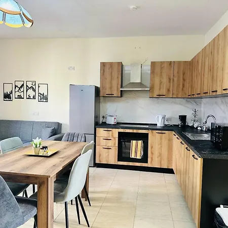 Stylish Brand New 3br - 10 Min Walk From Buggibba Square *