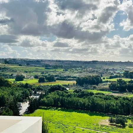 Stylish Brand New 3br - 10 Min Walk From Buggibba Square *