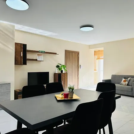 Stylish Brand New 3br - 10 Min Walk From Buggibba Square *