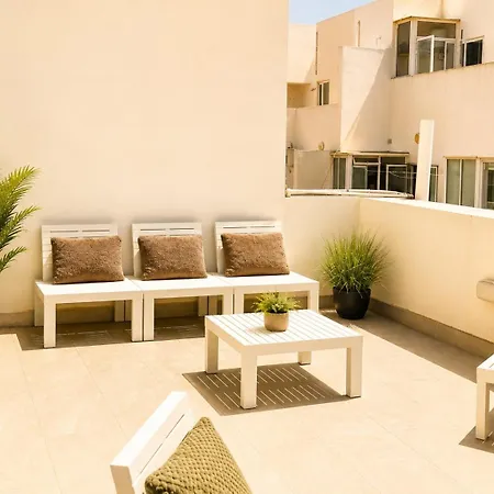 Stylish Brand New 3br - 10 Min Walk From Buggibba Square *