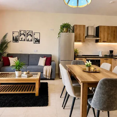 Stylish Brand New 3br - 10 Min Walk From Buggibba Square Apartment *
