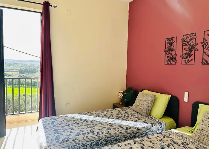 Stylish Brand New 3br - 10 Min Walk From Buggibba Square