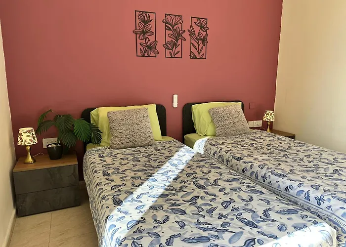 Stylish Brand New 3br - 10 Min Walk From Buggibba Square Apartment *