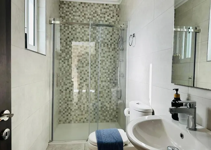 Stylish Brand New 3br - 10 Min Walk From Buggibba Square *